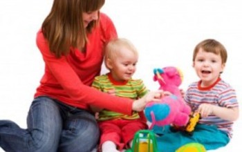 Óvodai dajka ajándék Bébiszitter képzéssel Best-Work Oktató és Szolgáltató Kft.